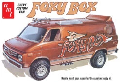 AMT 1265 - 1975 Chevy Van "Foxy Box" - 1:25 Scale Kit