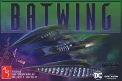 AMT 1290 - Batman Forever Batwing - 1:32 Scale Kit