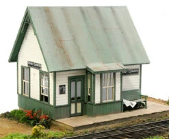 Banta Modelworks 2108 - The Depot At Donkey Corners - HO Scale Kit