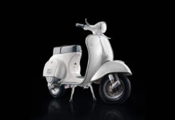 Italeri 4633 - Vespa 125 "Primavera" Italy - 1:9 Scale Kit
