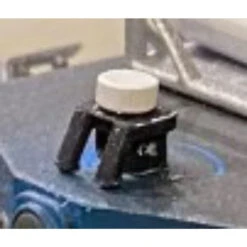 MACRail 854 - Mini Puck GPS & Stand - 4 Pack - HO Scale