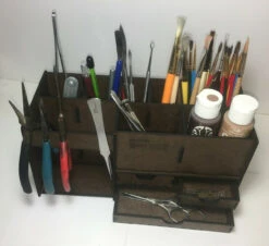 Motrak Models 85021 - Modeler's Workbench Organizer - Multi Scale Kit