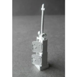 Showcase Miniatures 2193 - Ground Relay Box And Mast With Block Indiscators (Tall) - HO Scale Kit