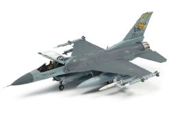 Tamiya 60788 - 1/72 F-16 CJ Fighting Falcon United States - 1:72 Scale Kit