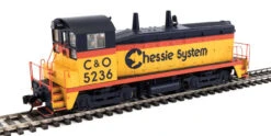 Walthers Mainline 910-10665 - EMD SW7 Chessie (C&O) 5236 - HO Scale