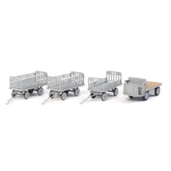 Walthers SceneMaster 949-4141 - Bag Tractor & Trailers - HO Scale